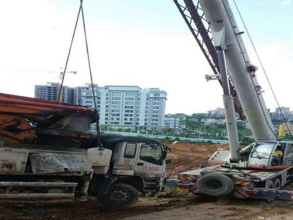 凌源市吊车租赁公司_大中小吨位吊车出租电话